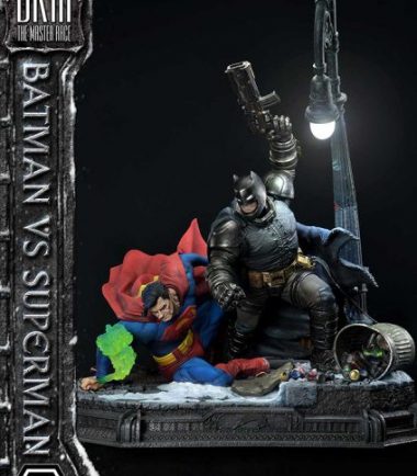 DARK KNIGHT III BATMAN VS SUPERMAN BONUS