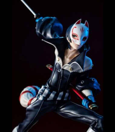 Lucrea persona 5 the royal fox statue